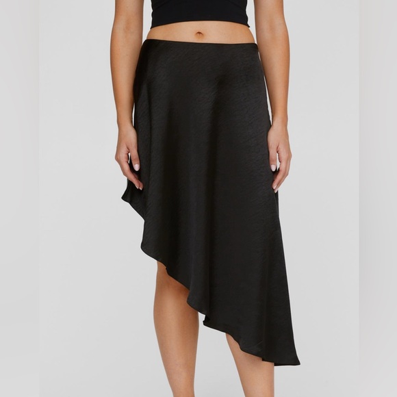 Black asymmetrical skirt from Nasty Gal Collection - Picture 5 of 5